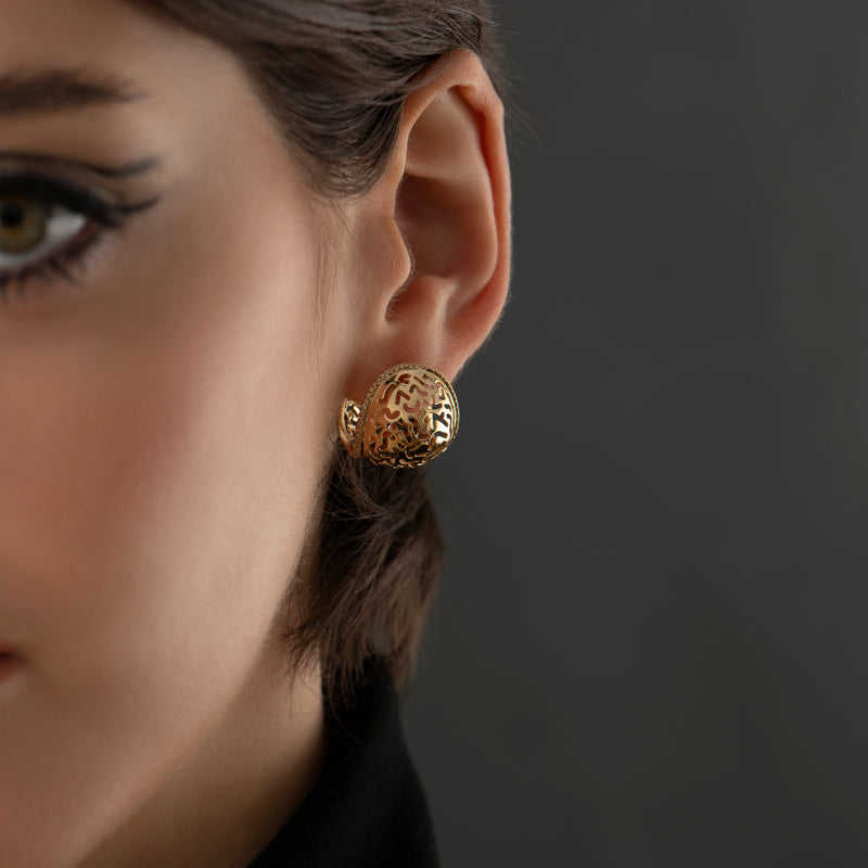 Elliptic-Lace-Statement-Earrings-in-Solid-Gold-Front
