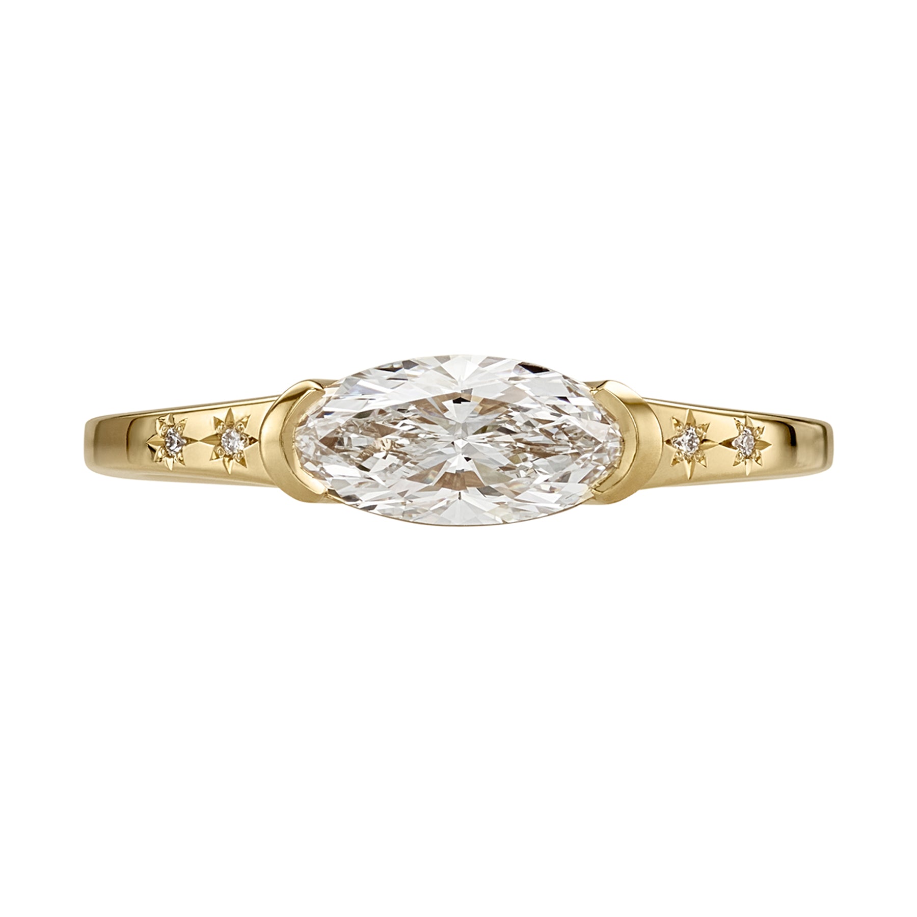 Solitaire-Oval-Diamond-Engagement-Ring-Elongated-Oval-Diamond-Ring-OOAK-Packshot