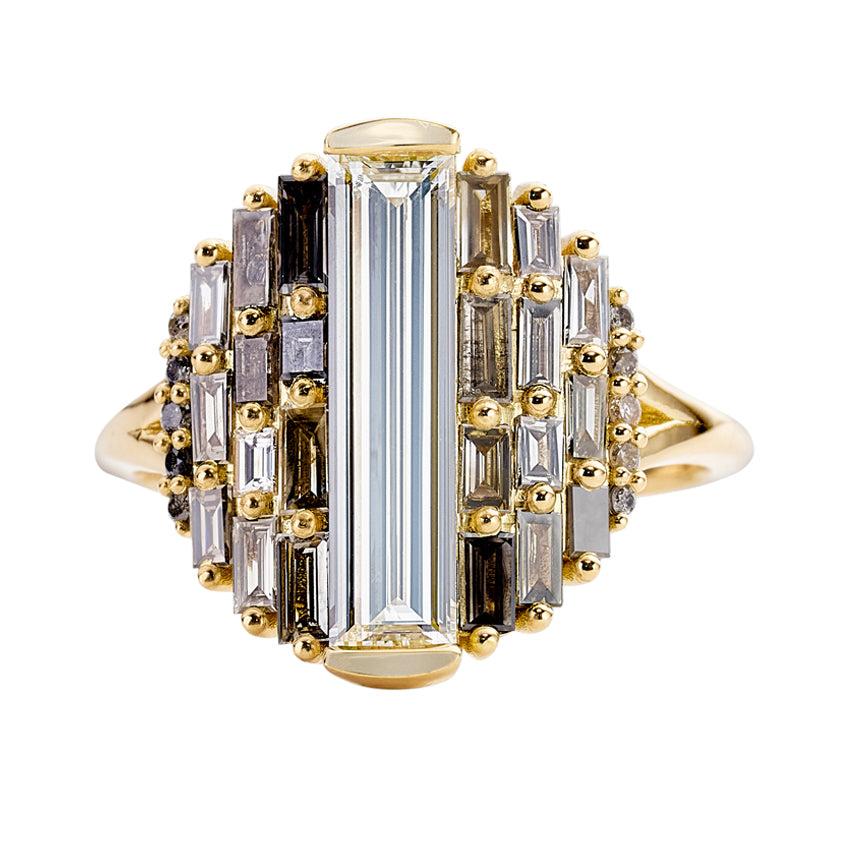 Grey-Ombre-Ring-with-Baguette-Diamonds-Geometric-Diamond-Ring-Active-closeup