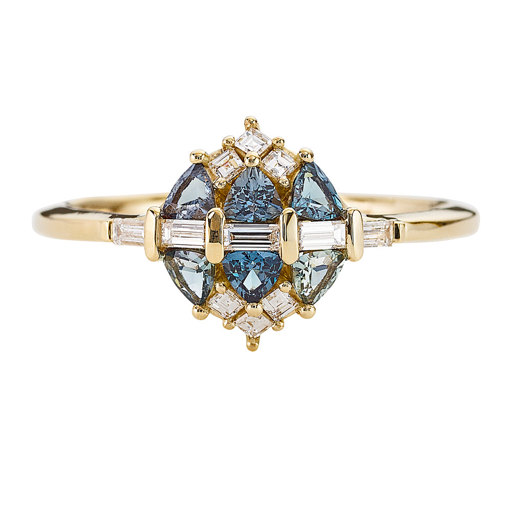 Teal-Sapphire-and-Diamond-Cluster-Engagement-Ring-closeup