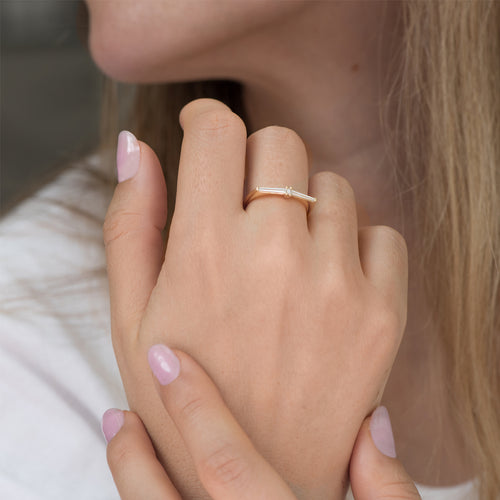 Thin-Tapered-Baguette-Cluster-Ring-Alternative-Wedding-Ring-Ring-side