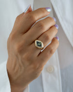 Aurora-Lozenge-Cut-Parti-Sapphire-_-Diamond-Ring-Model_90ec9092-3b15-45d4-9f97-76811f50b419