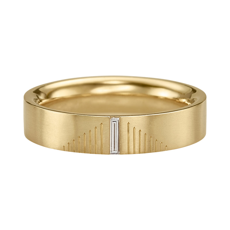 Baguette-Diamond-_-Engraved-Pyramid-Wedding-Band-Closeup_3e1b4d1b-b101-41e9-8d35-79f79912baac