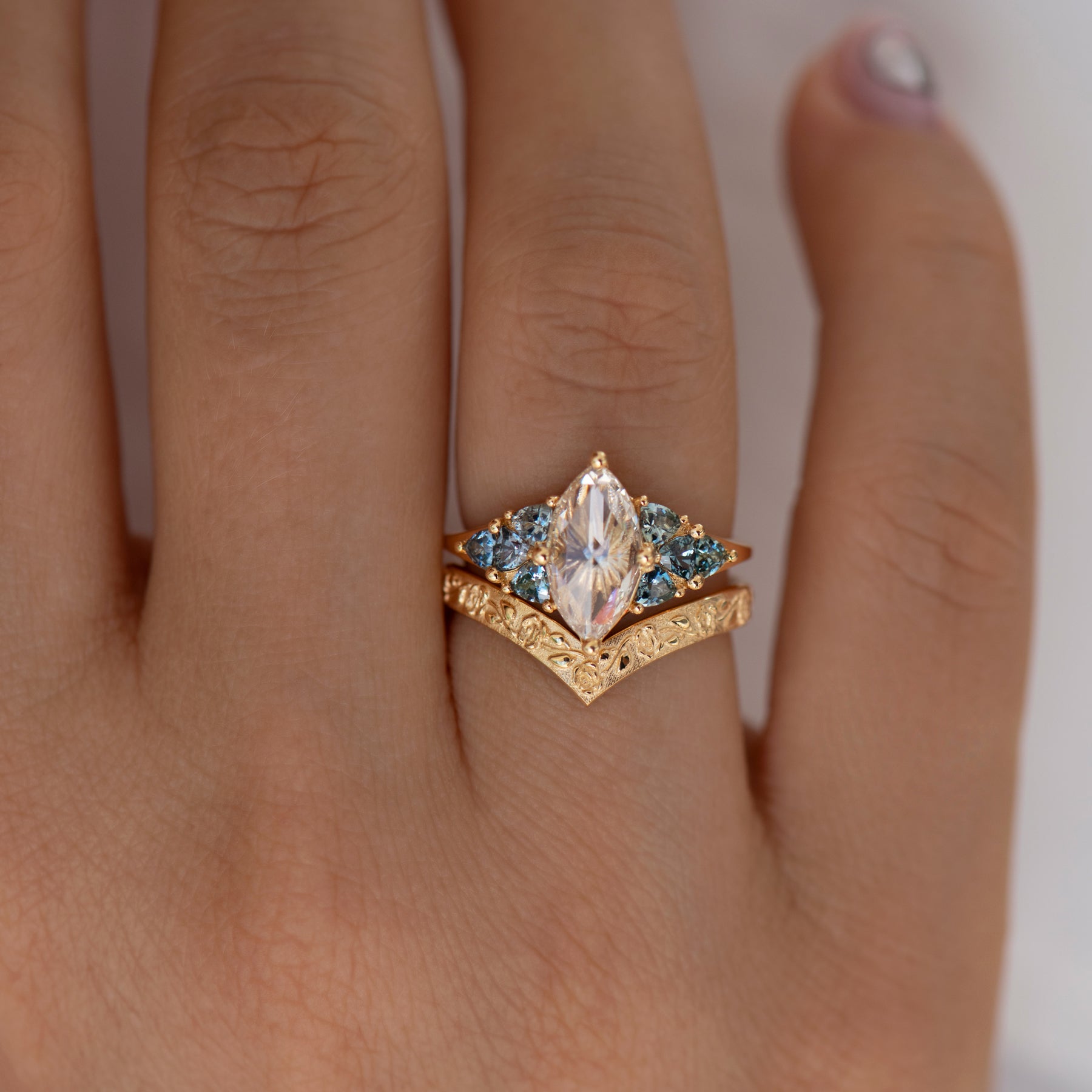 Rose gold chevron wedding band 60 photos - Vianawedding.com Rose gold chevron wedding band 60 photos - Vianawedding.com
