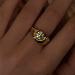 Fancy-Yellow-Brilliant-Diamond-Engagement-Ring-1.5ct