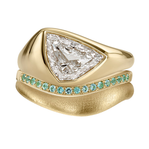 Floe-Modern-Engagement-Ring-Set-with-Paraiba-_-Gold-Bands-Packshot