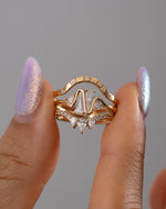 Heartbeat-Trillion-_-Kite-Diamond-Ring-Holding-Set_6916fad8-f2a7-4e06-ba26-e3b3e2d5bc82