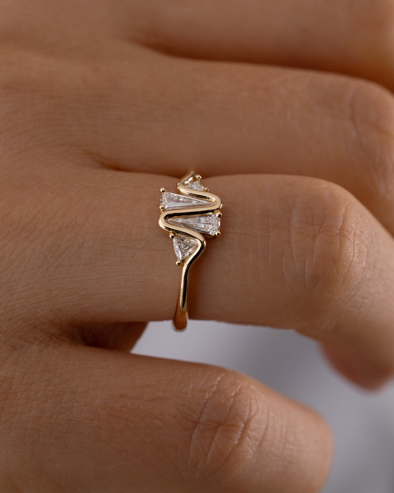 Heartbeat-Trillion-_-Kite-Diamond-Ring-Side