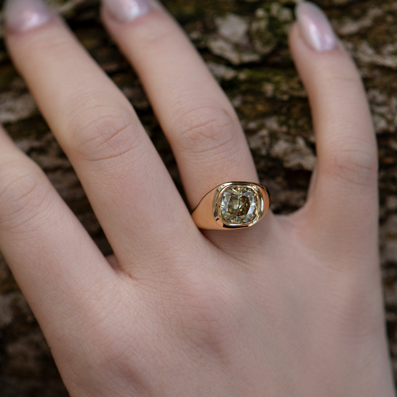 Juniper-3ct-Fancy-Color-Cushion-Cut-Diamond-Engagement-Ring-Atmosphere