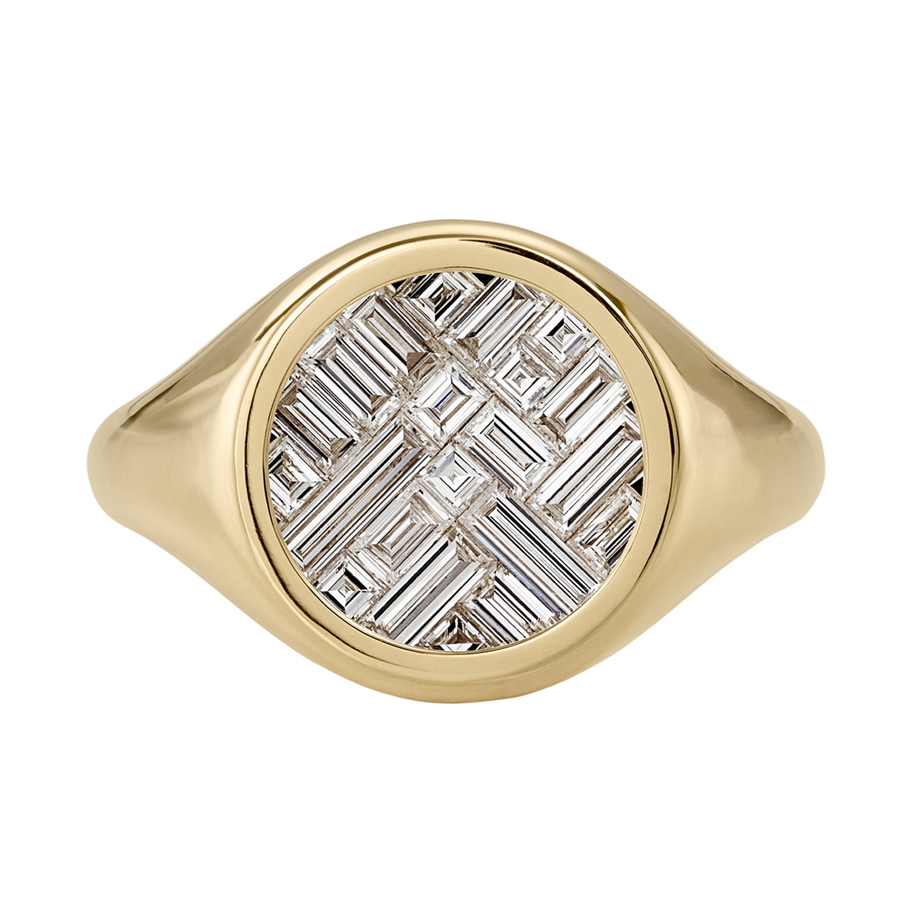 Lattice-Baguette-Carre-Diamond-Signet-Ring-Packshot_251198fe-e3ed-403a-b131-fc4dc10c4a5b