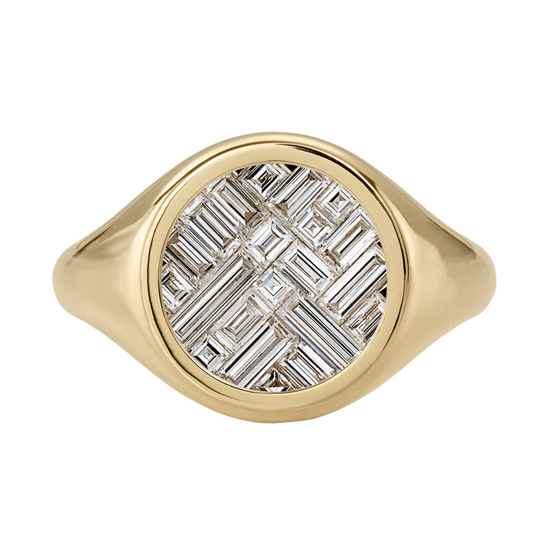 Lattice-Baguette-Carre-Diamond-Signet-Ring-Packshot_251198fe-e3ed-403a-b131-fc4dc10c4a5b