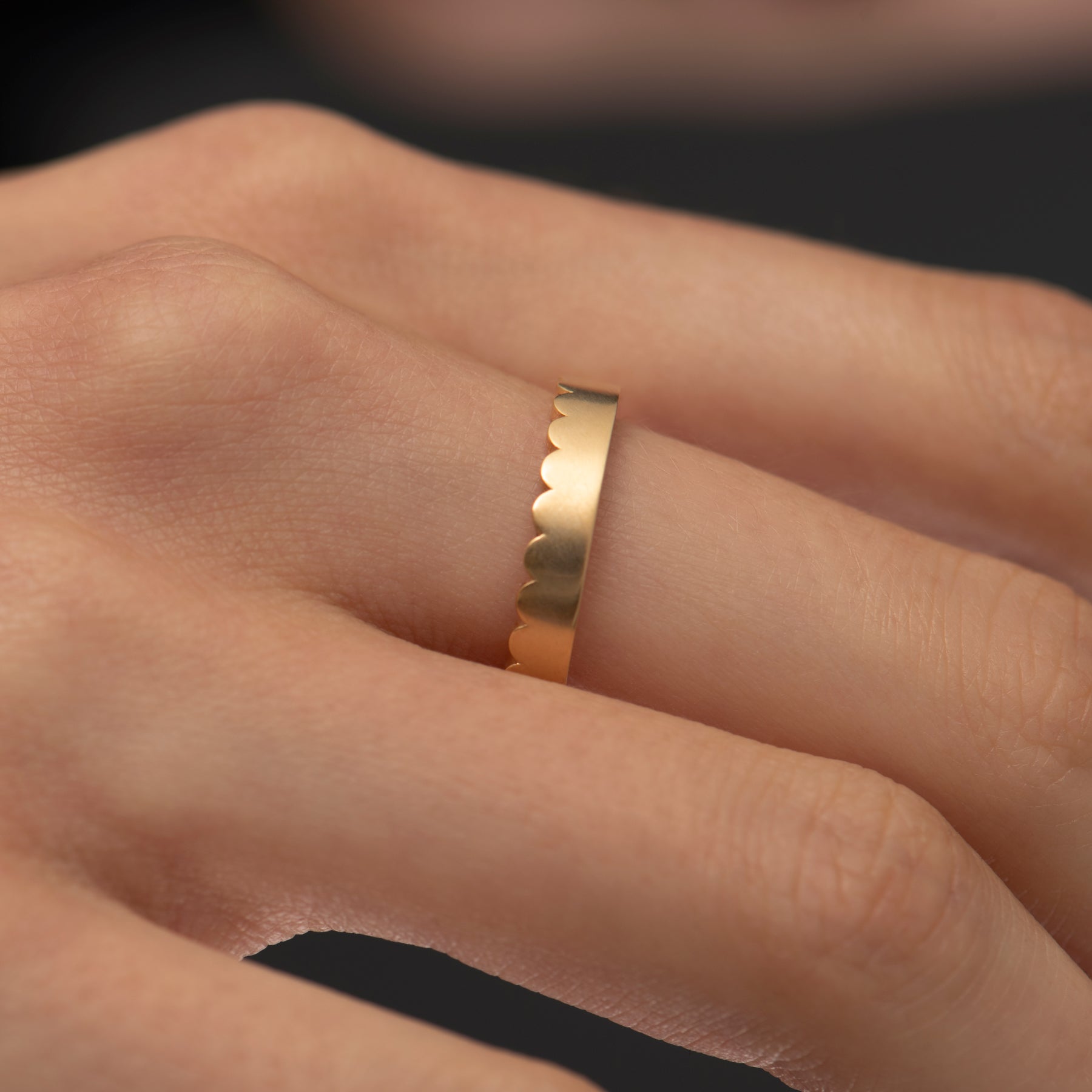Matte Gold Scalloped Wedding Band – ARTEMER Matte Gold Scalloped Wedding Band – ARTEMER