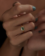 OOAK-Parti-Sapphire-Trapezoid-Diamond-Engagement-Ring-top-shot