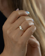 Oceania-Brilliant-Diamond-_-Gold-Ring-Side