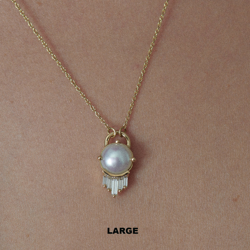 Pearl and Diamond Necklace in Solid Gold