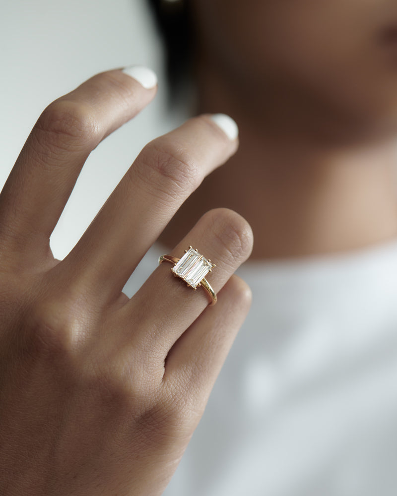 Rectangular-Step-Cut-Diamond-Engagement-Ring-artemer