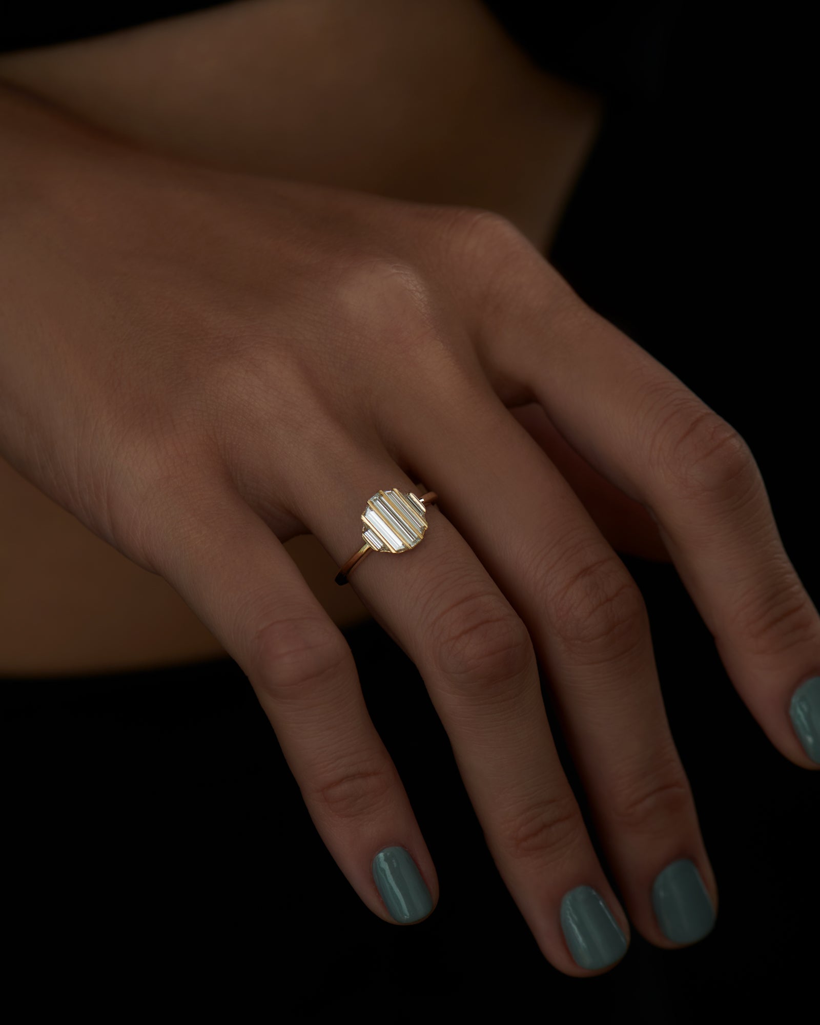 Ripple Baguette & Trapeze Diamond Engagement Ring – ARTEMER