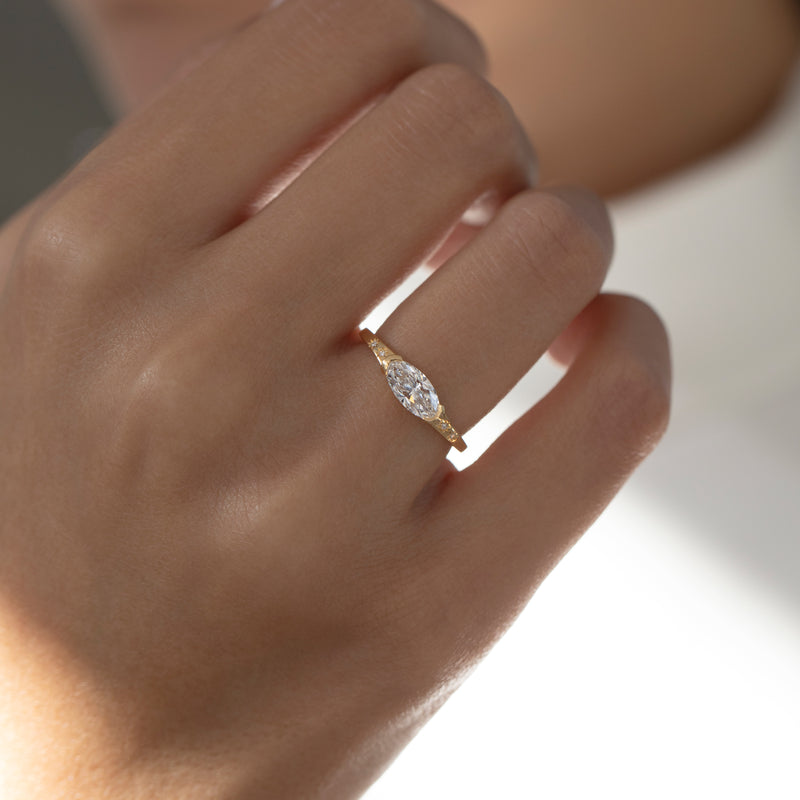 Solitaire-Oval-Diamond-Engagement-Ring-Elongated-Oval-Diamond-Ring-OOAK-Angle