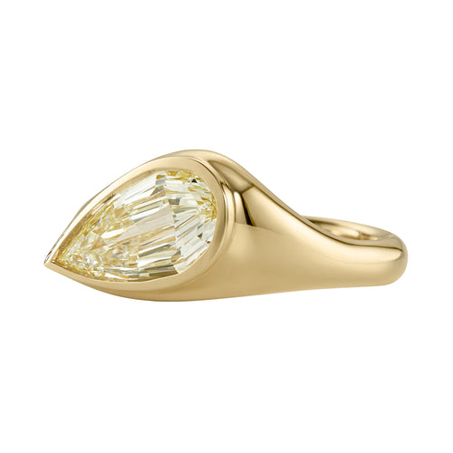 Step-Cut-Pear-Shape-Diamond-Solitaire-Ring-Packshot-Side