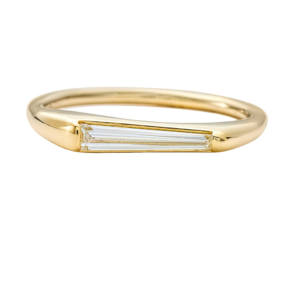 Tapered Baguette Solitaire Engagement Ring with a Modern Golden Bezel CLOSEUP 138bb9bd 5c4f 4106 b53b