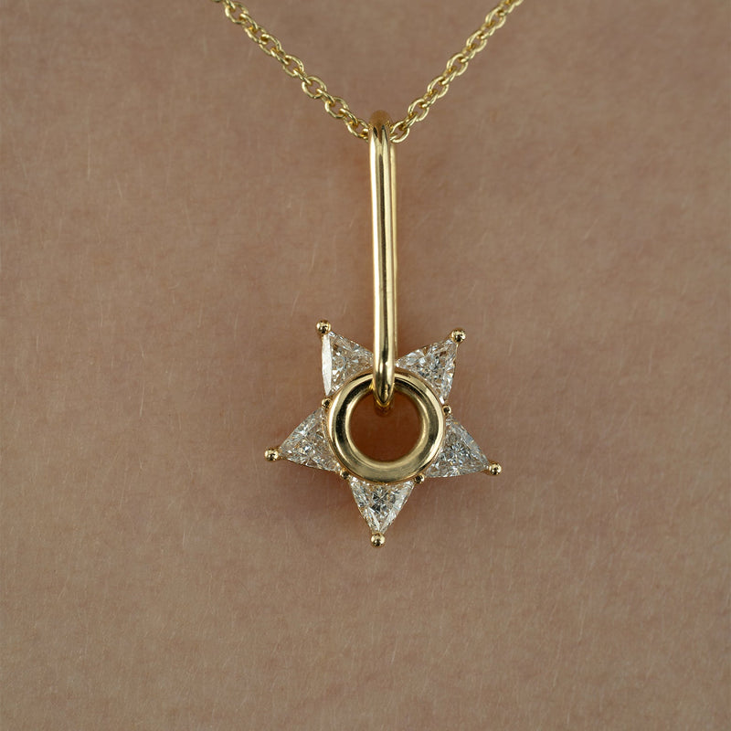 Trillion Diamond Star Pendant Necklace in 18K Gold – ARTEMER