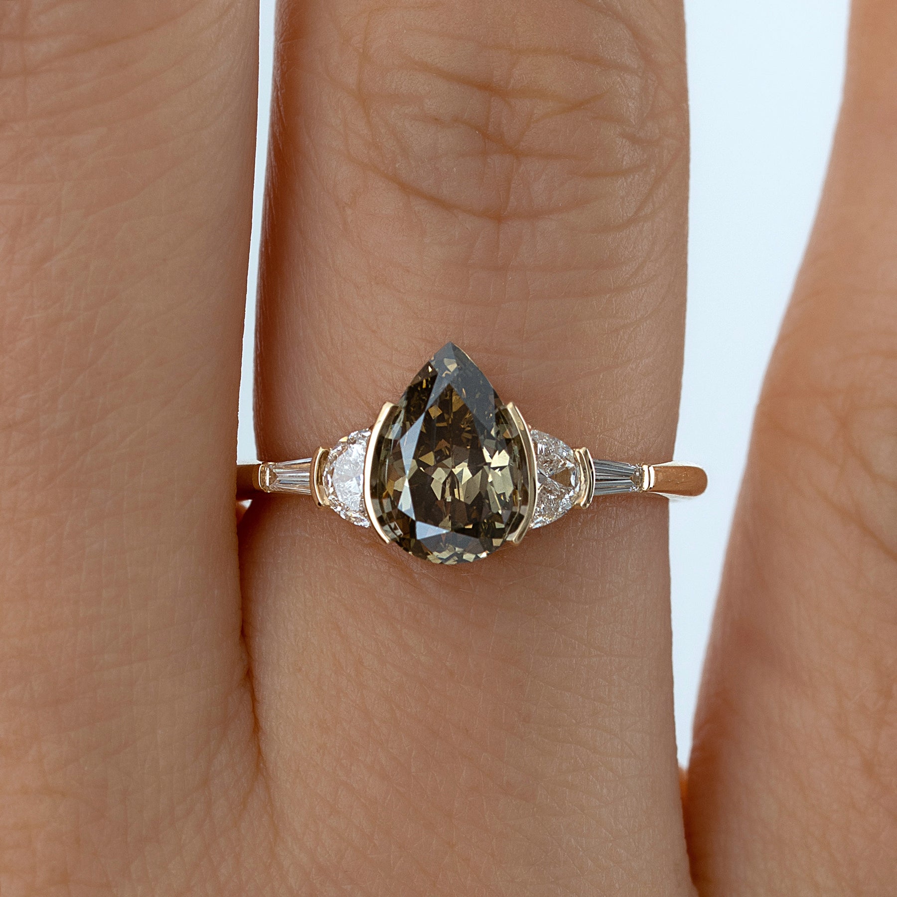 Diamond Ring Colour