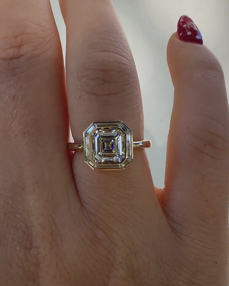 Modern-Emerald-Cut-Diamond-Halo-Engagement-Ring-VIDEO