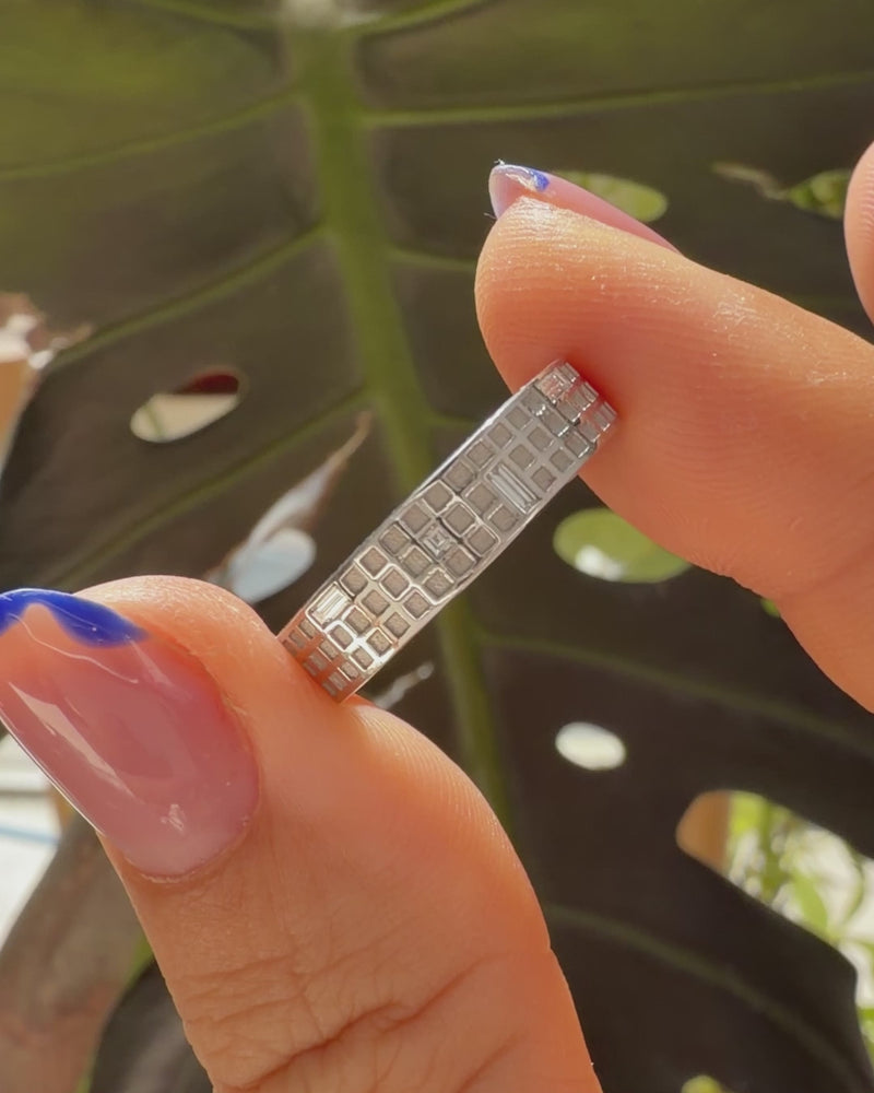 Platinum_Diamond_Wedding_Band_Grid_Pattern_Video
