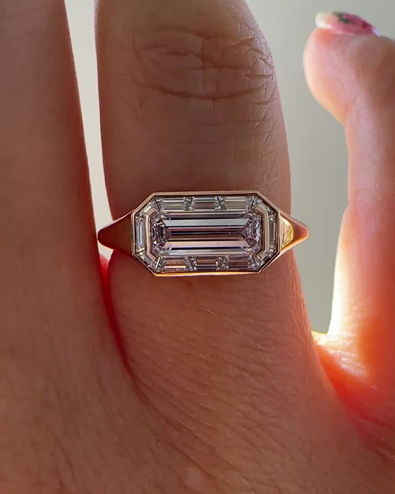 Fancy-Light-Pink-Diamond-Halo-Engagement-Ring-VIDEO-2