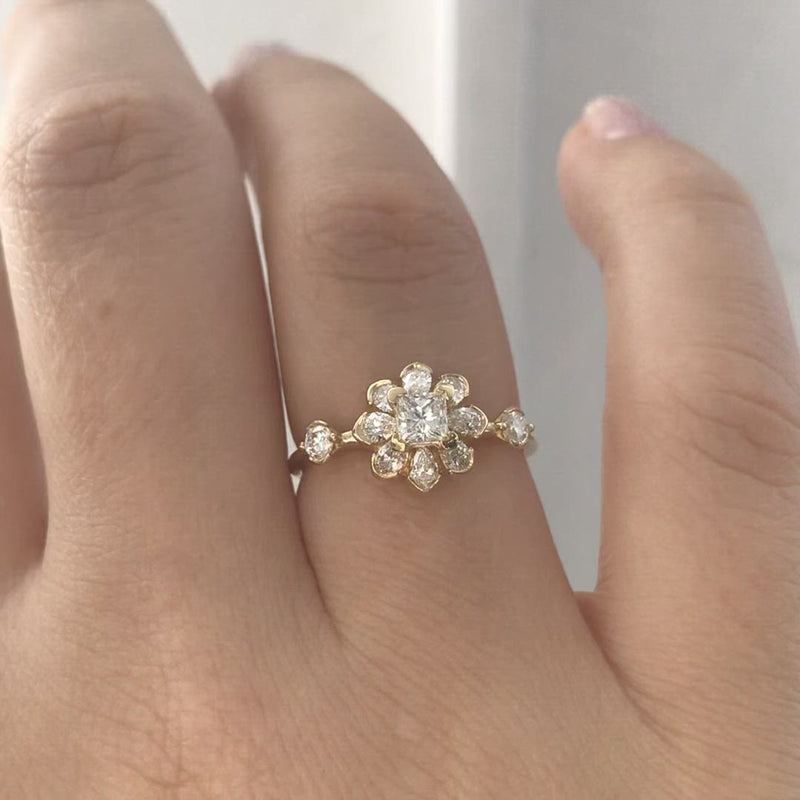 Flower-Diamond-Engagement-Ring-video