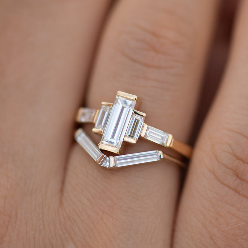    Baguette-Diamond-Engagement-Ring-with-Golden-Framework-artemer-solid-gold-18k