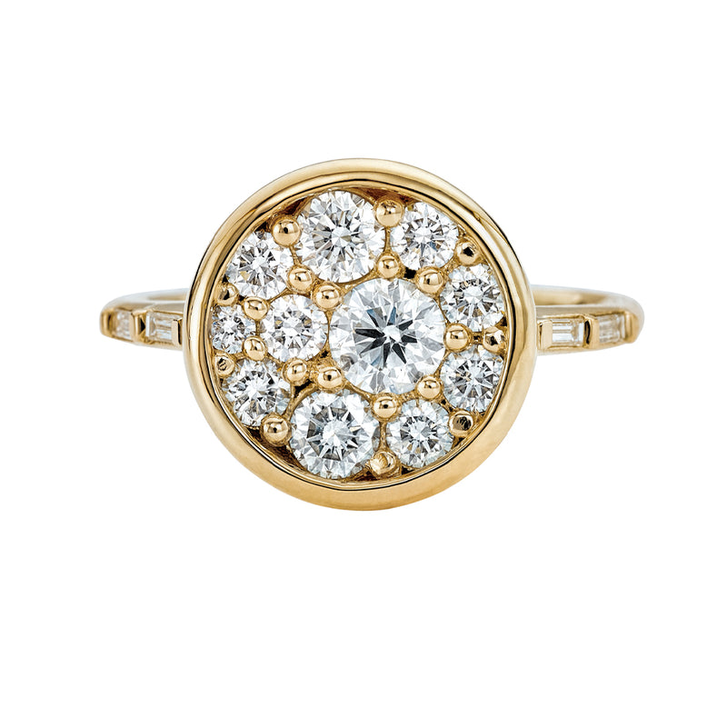Diamond-Cluster-Engagement-Ring-with-Framed-Brilliant-Cut-Diamonds-closeup-closeup