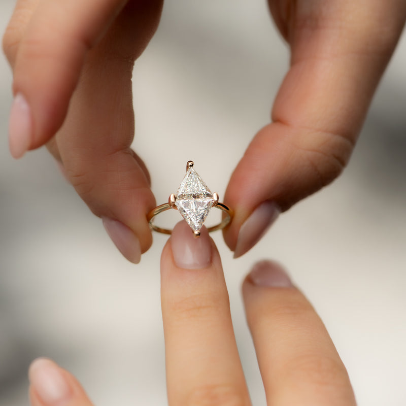 Diamond Rhombus Engagement Ring with Triangle Cut Diamonds – ARTEMER