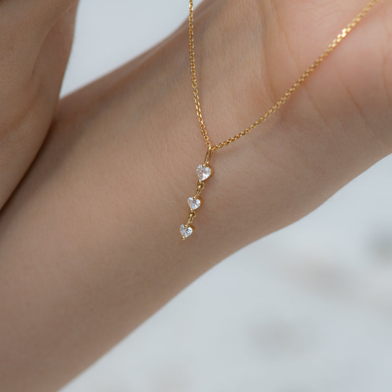Diamond Necklace with-a-Tiny-Heart-Chain-Pendant-sparkling