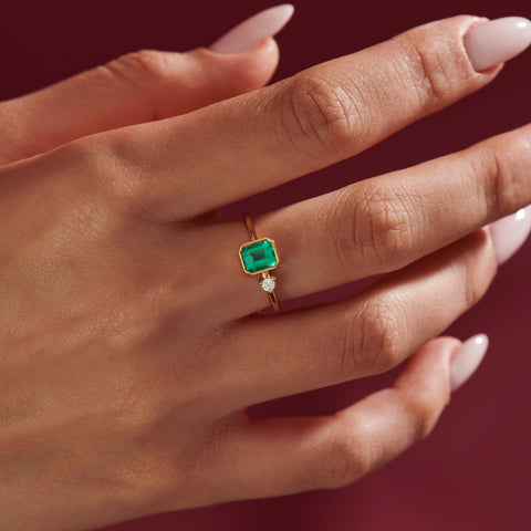 Natural Oval Shape Emerald Ring, Panna Gemstone Ring - Shraddha Shree Gems