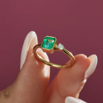 Emerald-Engagement-Ring-with-A-Small-Diamond-symmetric-Emerald-Ring-solid-gold