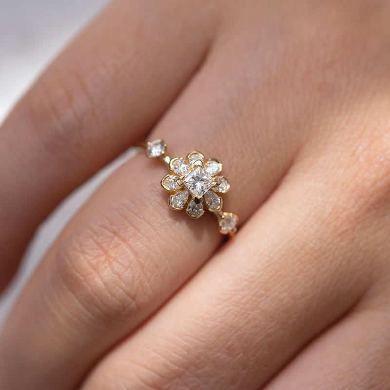 Flower Diamond Engagement Ring with light