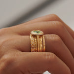 Geometric-Wedding-Ring-Pattern-Gold-Ring-in-set-side-shot