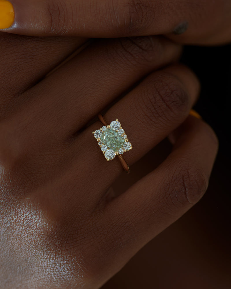 Golden-Spiral-Engagement-Ring-with-a-Fancy-Green-Diamond-artemer