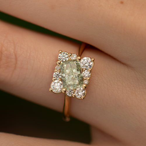 Golden-Spiral-Engagement-Ring-with-a-Fancy-Green-Diamond-top-shot