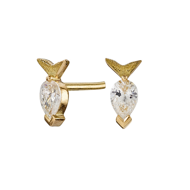 Goldfish-Diamond-Studs-Earrings-with-Pear-Cut-Diamonds-closeup