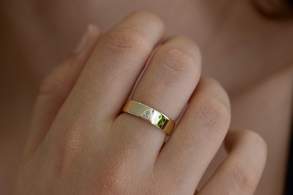 10K 14K 18K Solid Gold Wedding Ring for Men & Women, Yellow Gold Mens  Wedding Band, Hand Engraved Mens Wedding Ring, Rings for Men - Etsy