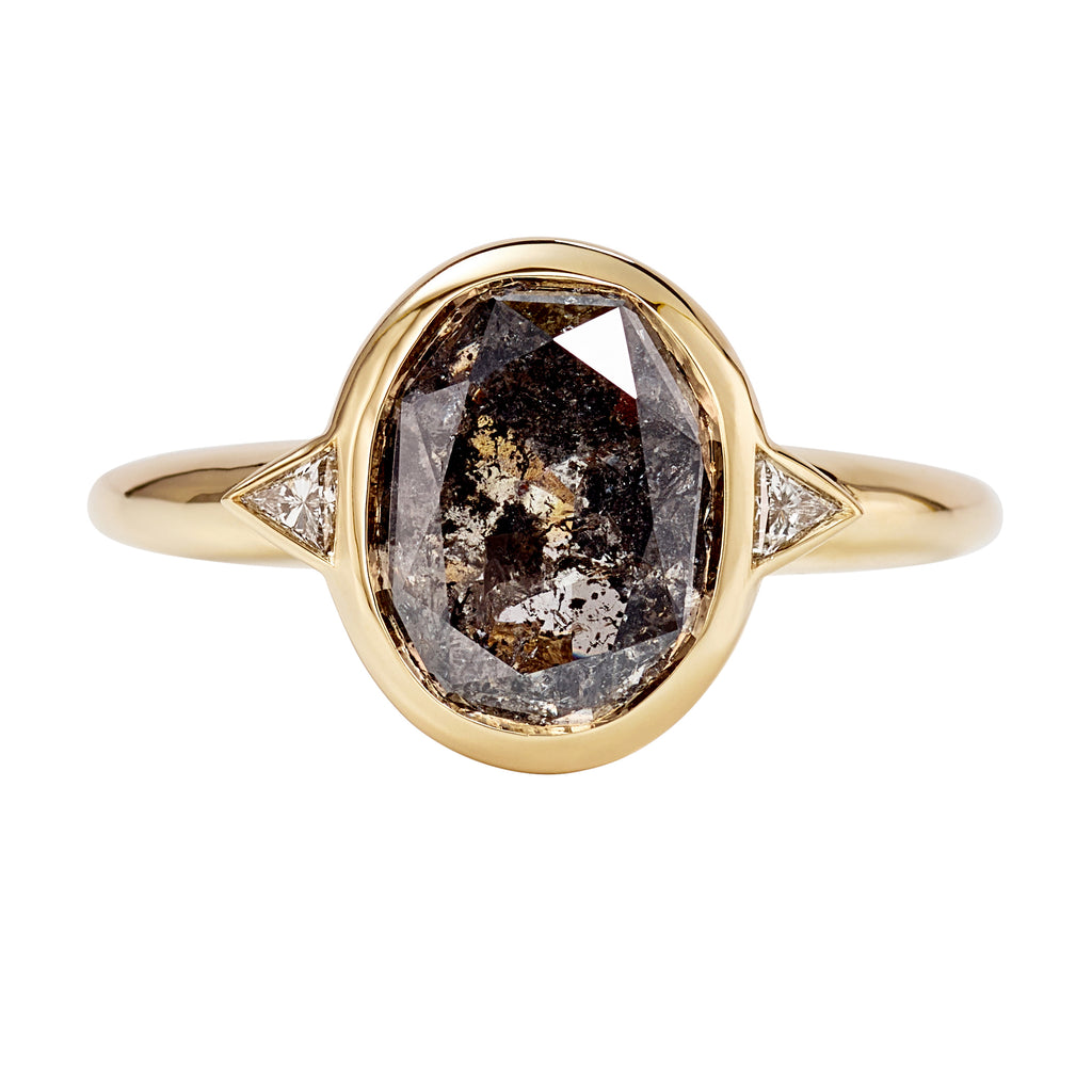 Minimalistic Oval Cut Salt and Pepper Engagement Ring – ARTEMER