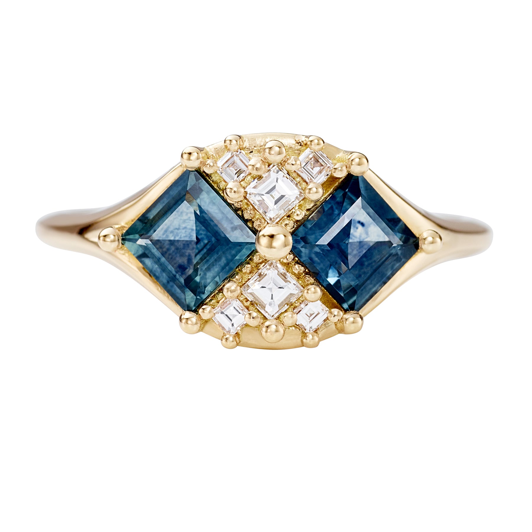 Mirage-Teal-Sapphire-and-Diamond-Carre-Cut-Engagement-Ring-CLOSEUP