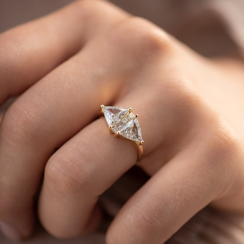 OOAK-Rhombus-Engagement-Ring-with-Trillion-Cut-Salt-and-Pepper-Diamonds-angle