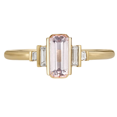 Petal-Morganite-_-Diamond-Engagement-Ring-closeup