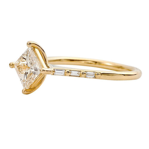 Princess Cut Solitaire Engagement ring with Baguette Diamond Detailing - OOAK