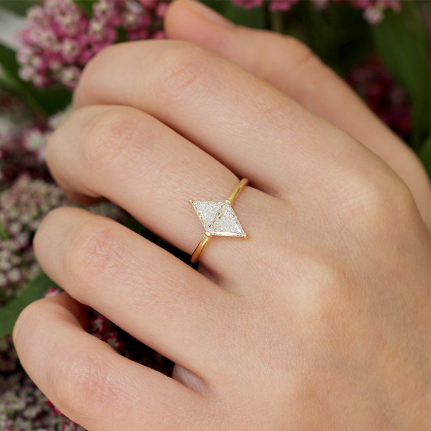 Rhombus shaped 2025 diamond ring