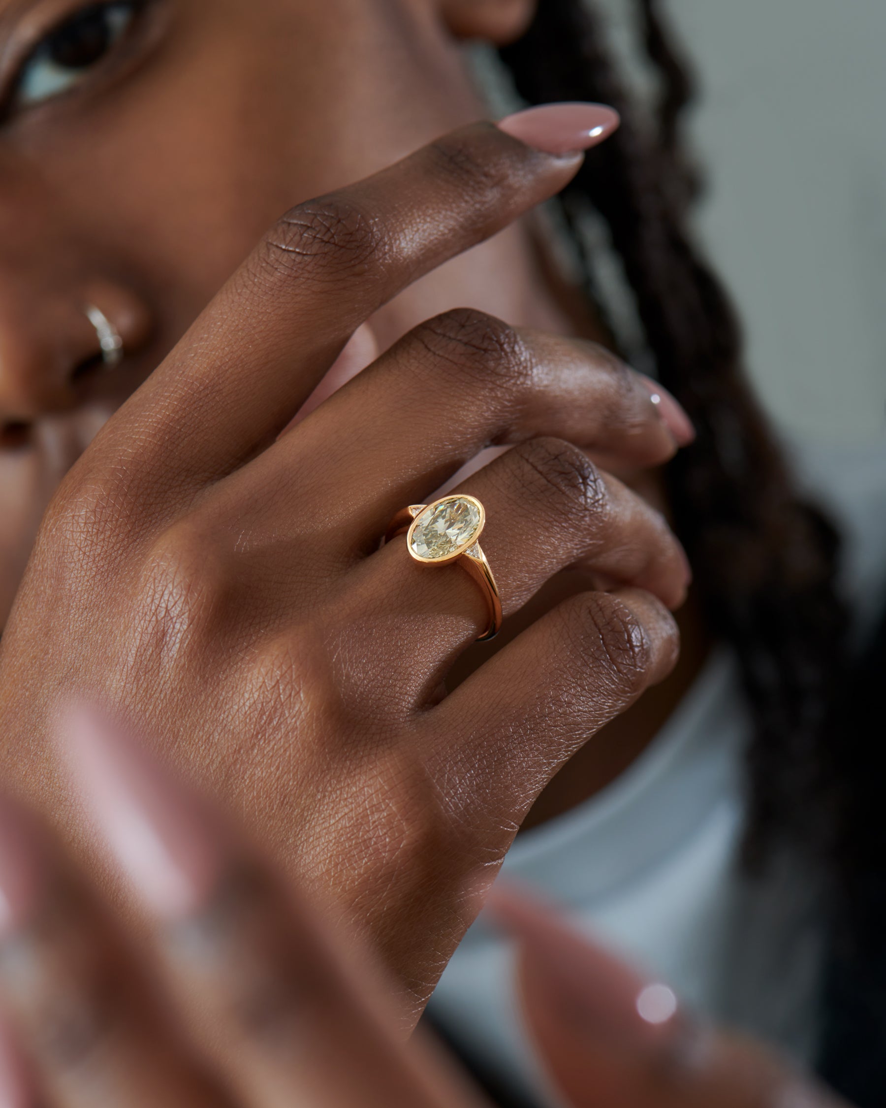 Kwiat | The Kwiat Setting Engagement Ring with an Asscher Cut Yellow Diamond  in 18K Yellow Gold - Kwiat