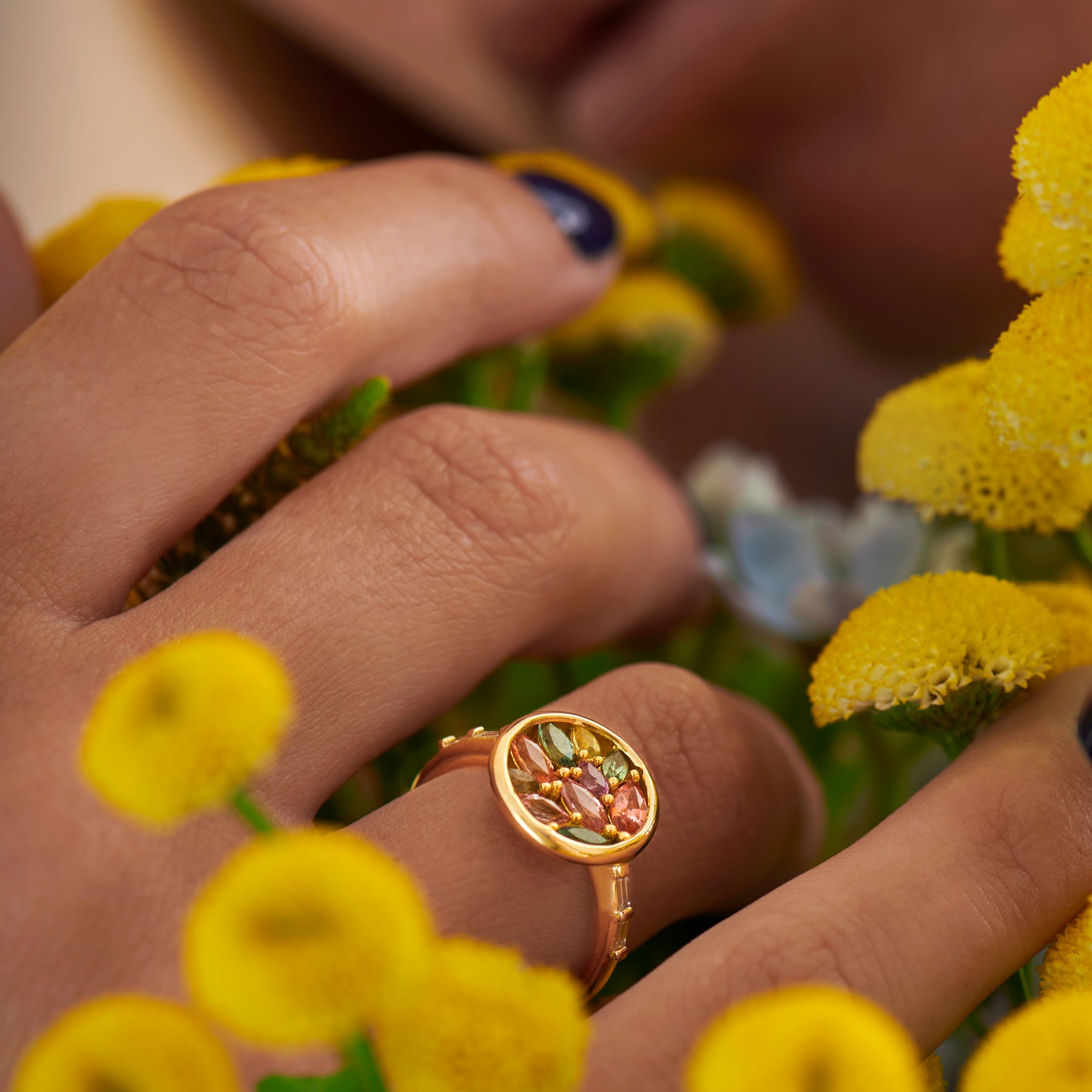 Summertime Ring with Colorful Sapphire Petals – ARTEMER
